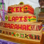 Traditioneller Schichtkuchen in Sarawak (=Keks - haha!)